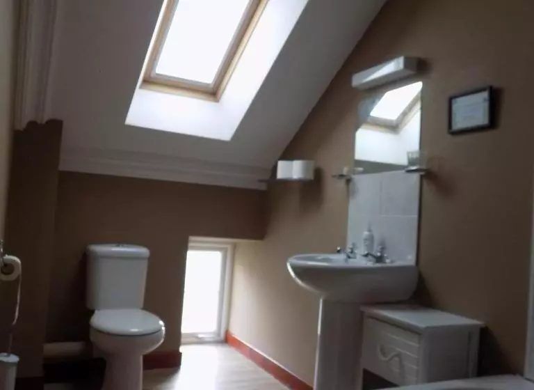 Majatalo Pisgah Guesthouse