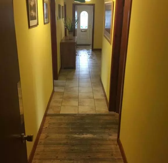 Majatalo Pisgah Guesthouse