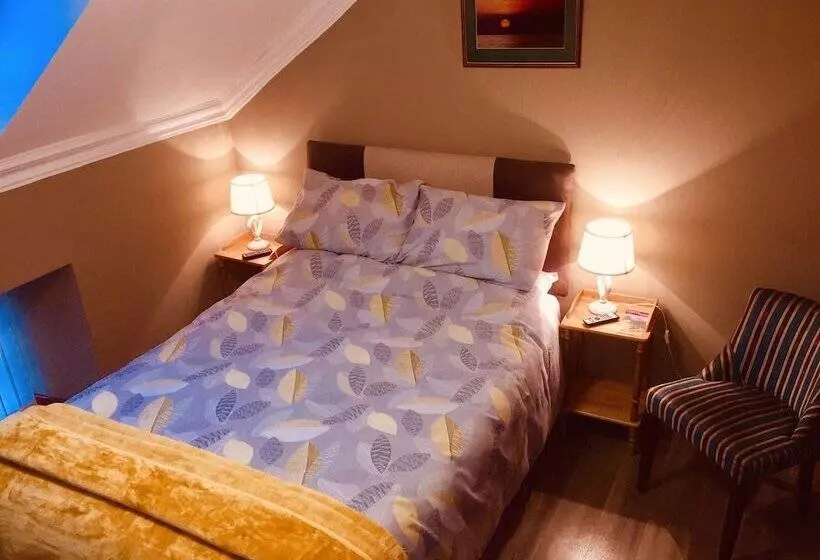 Majatalo Pisgah Guesthouse