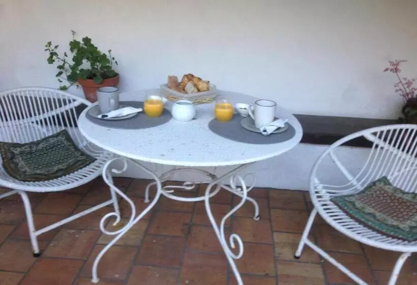 Majatalo Villa Des T