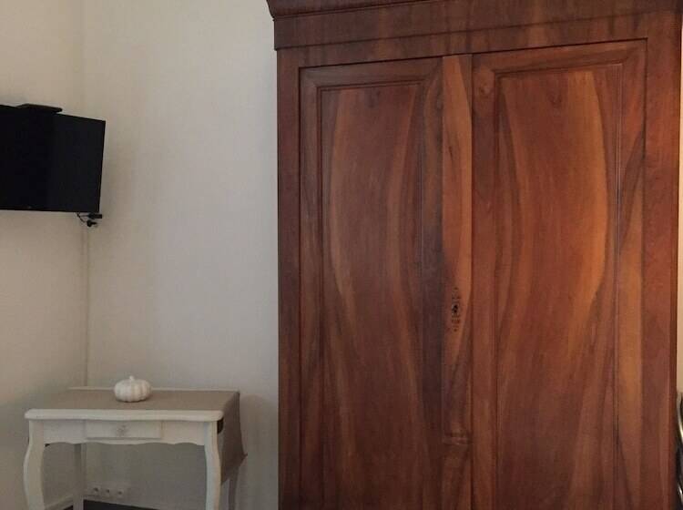 פנסיון Villa Des T