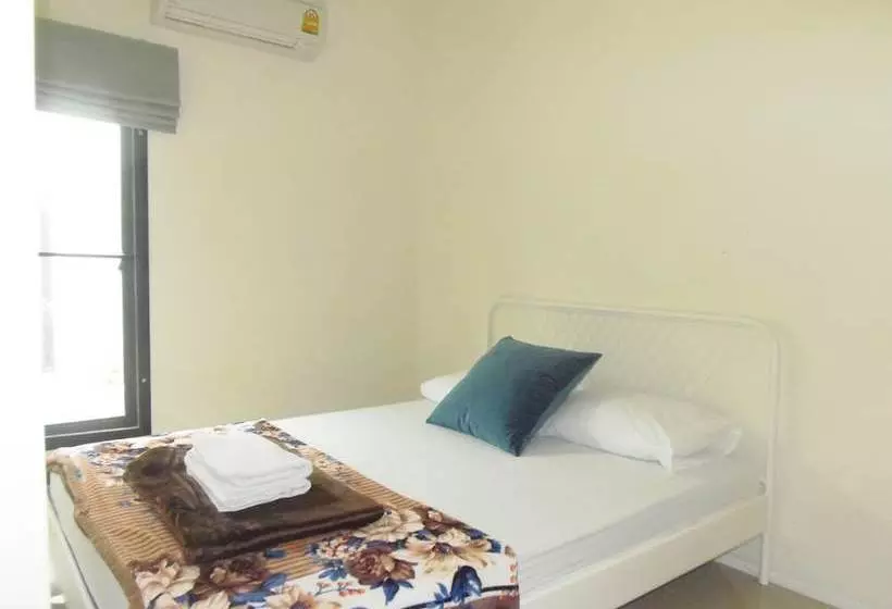 Sattahip Pool Villa