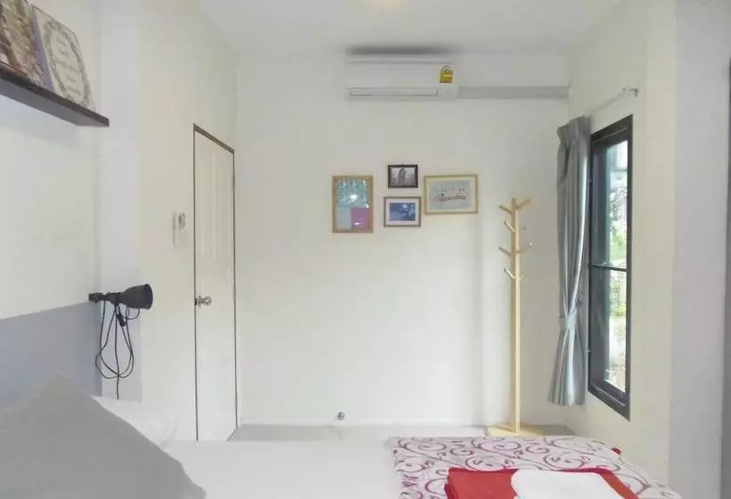 Sattahip Pool Villa