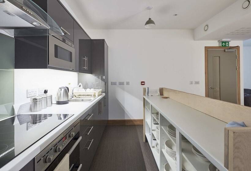 The Barrel Store   Hostel