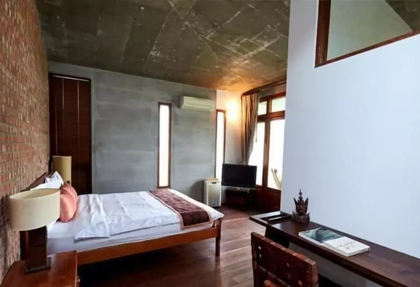 تختخواب و صبحانه Chang House