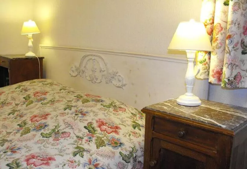 ベッドアンドブレックファースト La Maison Du Notaire Royal