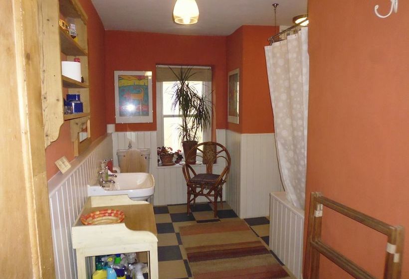 Bridge Cafe Bed And Breakfast