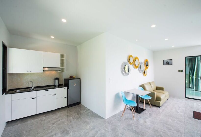 Goodnight Phuket Villa