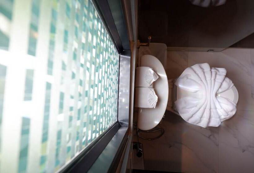 Goodnight Phuket Villa