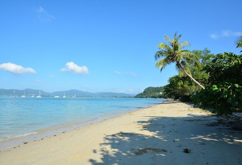 Goodnight Phuket Villa