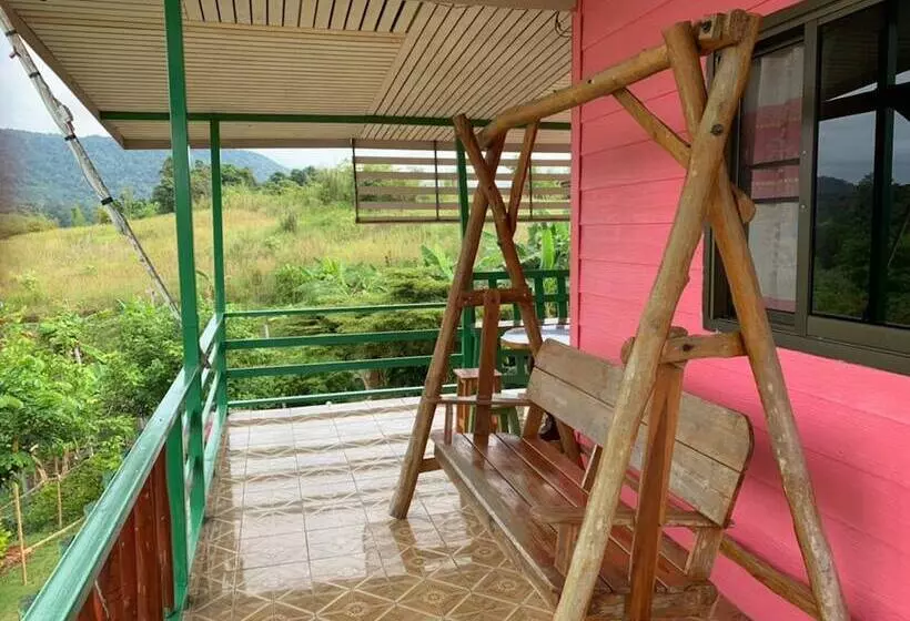 Hotelli At Trin Khao Kho