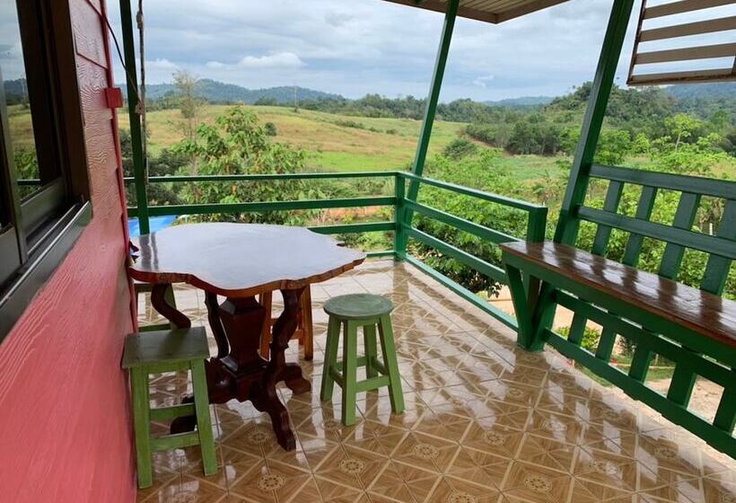 Hotel At Trin Khao Kho