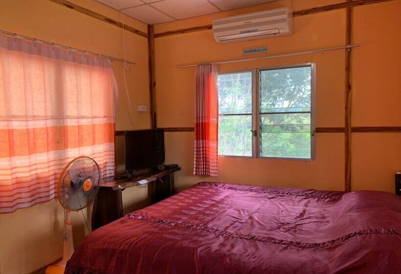 Hotel At Trin Khao Kho