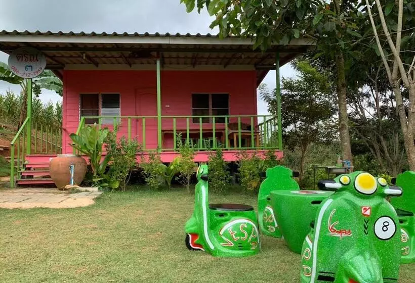 Hotelli At Trin Khao Kho