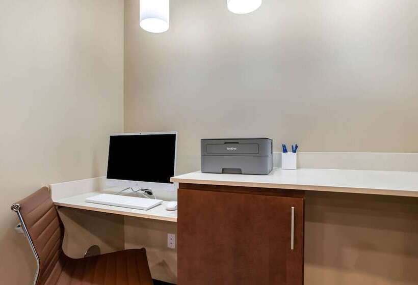 Hotel Comfort Inn & Suites Ames Near Isu Campus