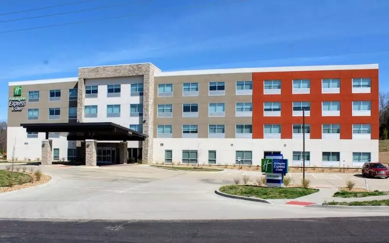 Hotelli Holiday Inn Express & Suites Warrensburg North, An Ihg