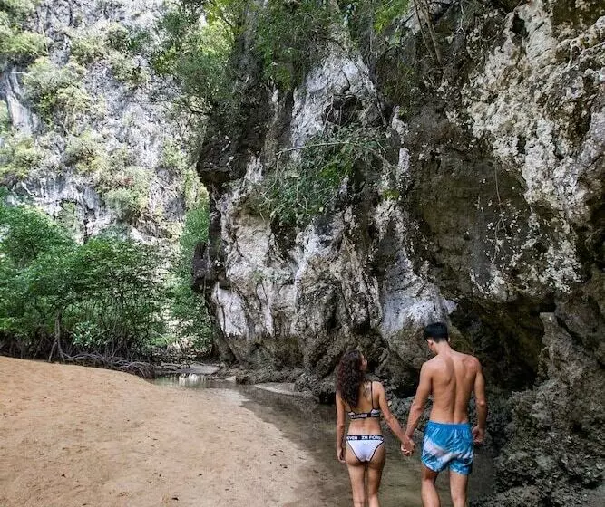 Hotelli Purana Resort Koh Yao Noi