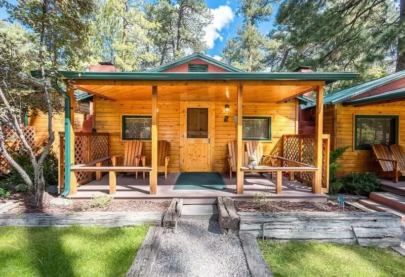 هتل Ruidoso Lodge Cabins