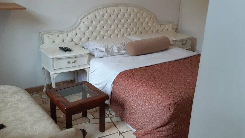 پانسیون Karwizi