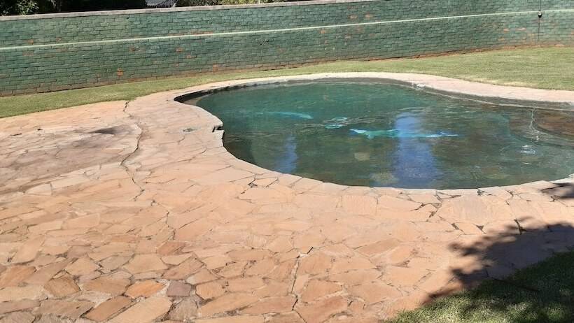 پانسیون Karwizi