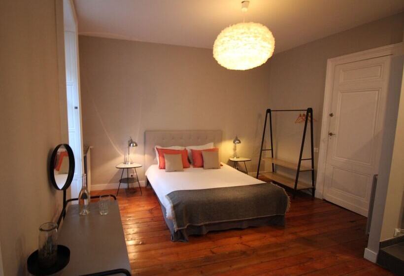 膳宿费 B&b L Escapade Bordelaise