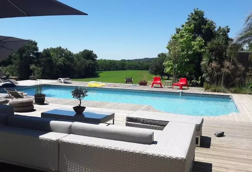 Majatalo La Belle Landaise 1809 Studio 4 Couchages