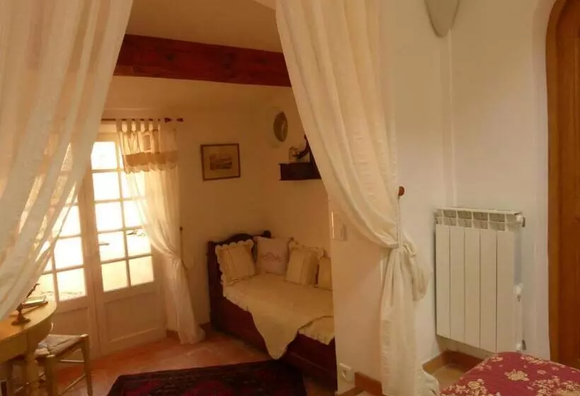 Majatalo Le Bastidon Saint Michel