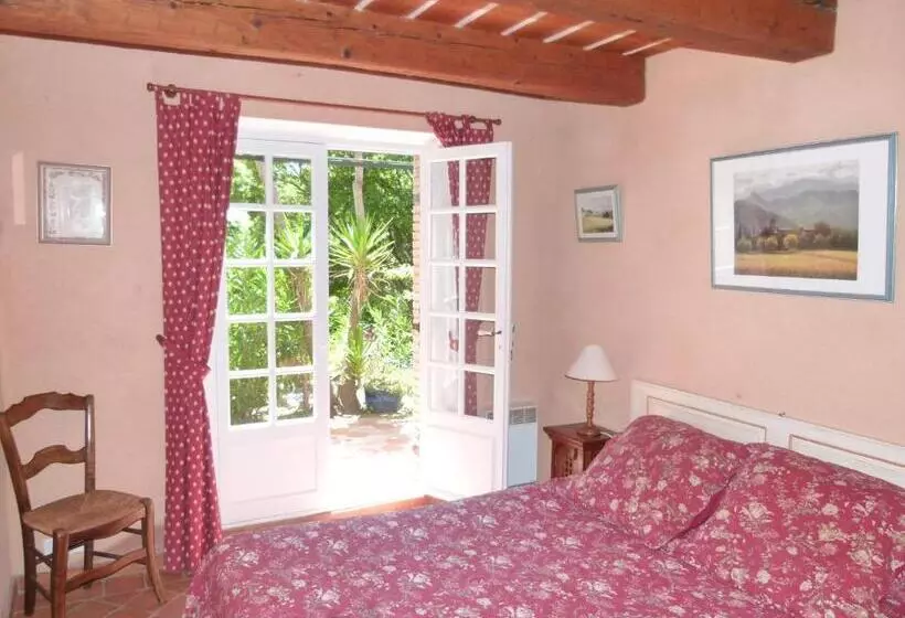 Majatalo Le Bastidon Saint Michel