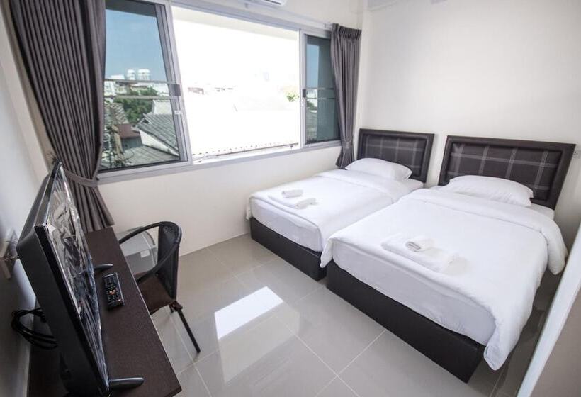 Pensão Nina Guesthouse