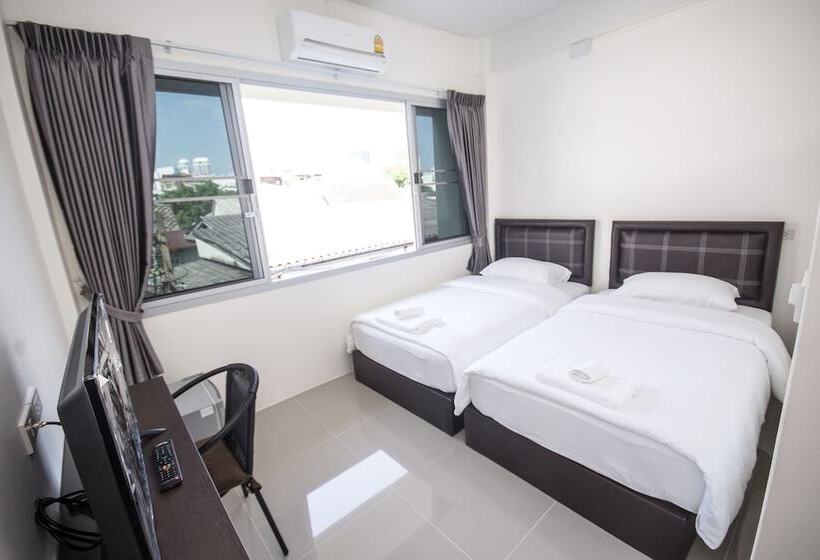 Pensão Nina Guesthouse