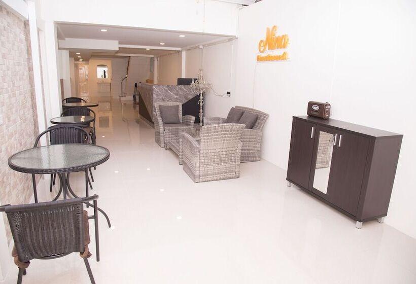 Pensão Nina Guesthouse