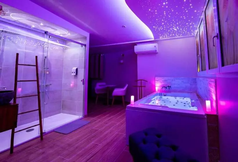 Majatalo Studio Romantique Jacuzzi Ou Spa Balneo Privatif Et Jardin Au Temps Des Cerises La Ciotat