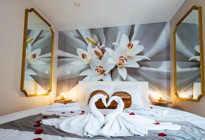 پانسیون Studio Romantique Jacuzzi Ou Spa Balneo Privatif Et Jardin Au Temps Des Cerises La Ciotat