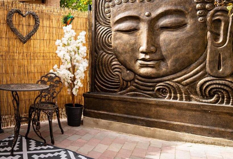 پانسیون Studio Romantique Jacuzzi Ou Spa Balneo Privatif Et Jardin Au Temps Des Cerises La Ciotat