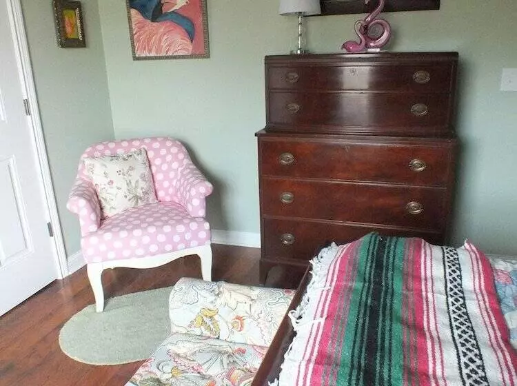 Residenssi Montrose Farms Alpaca Ranch