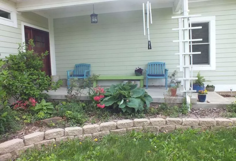 Residenssi Montrose Farms Alpaca Ranch