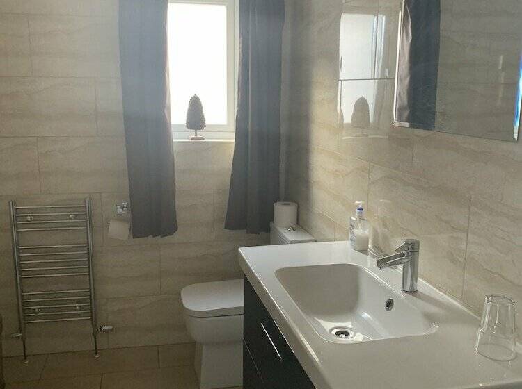 Riverside Bed And Breakfast