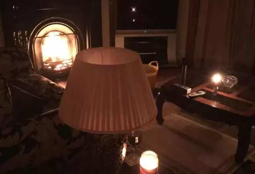 Riverside Bed And Breakfast