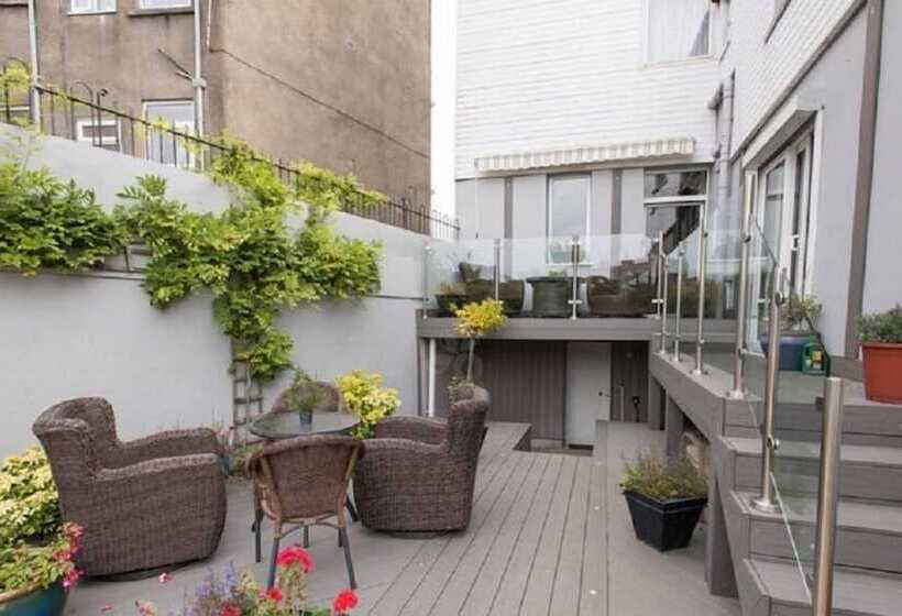 Riverside Bed And Breakfast