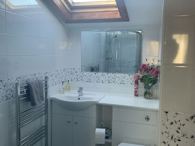 Riverside Bed And Breakfast