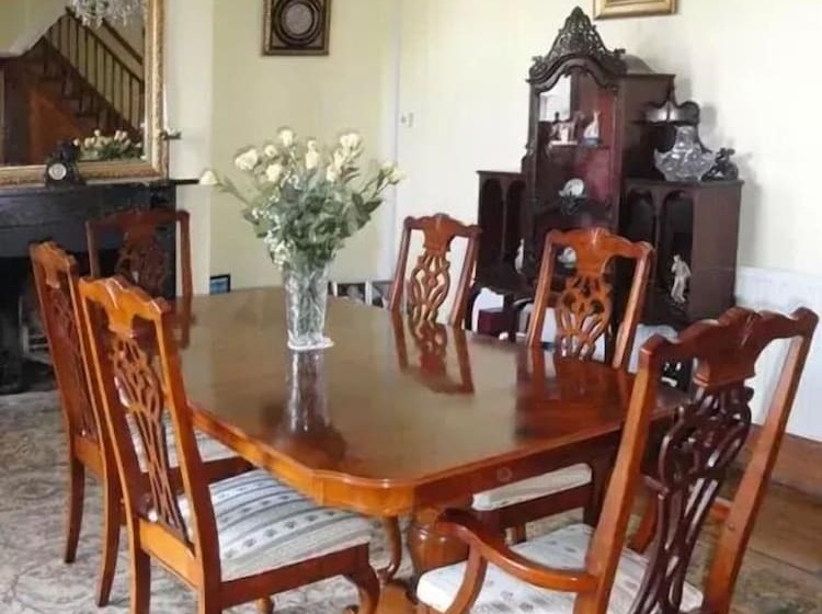 Riverside Bed And Breakfast