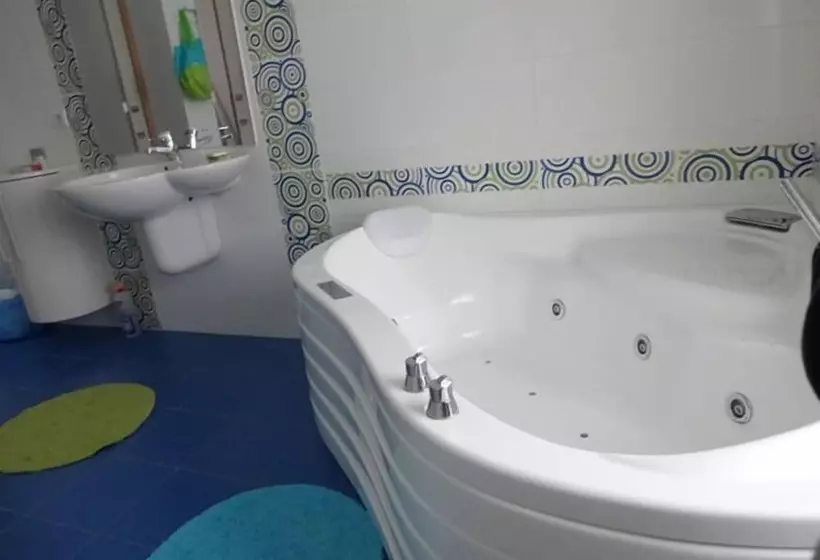 Aamiaismajoitus (B&B) Chambres D Hôtes Les Perrettes