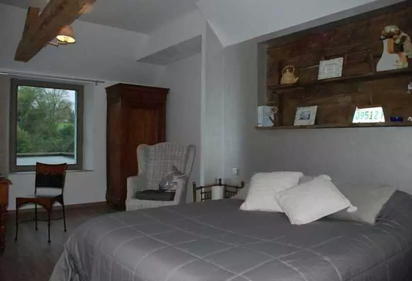 Aamiaismajoitus (B&B) Chambres D Hôtes Les Perrettes