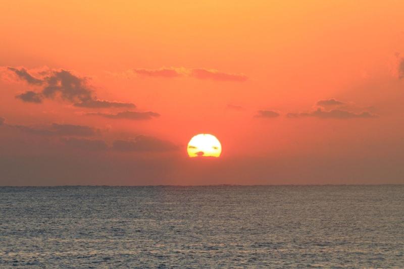 تختخواب و صبحانه Come Sit Hostel