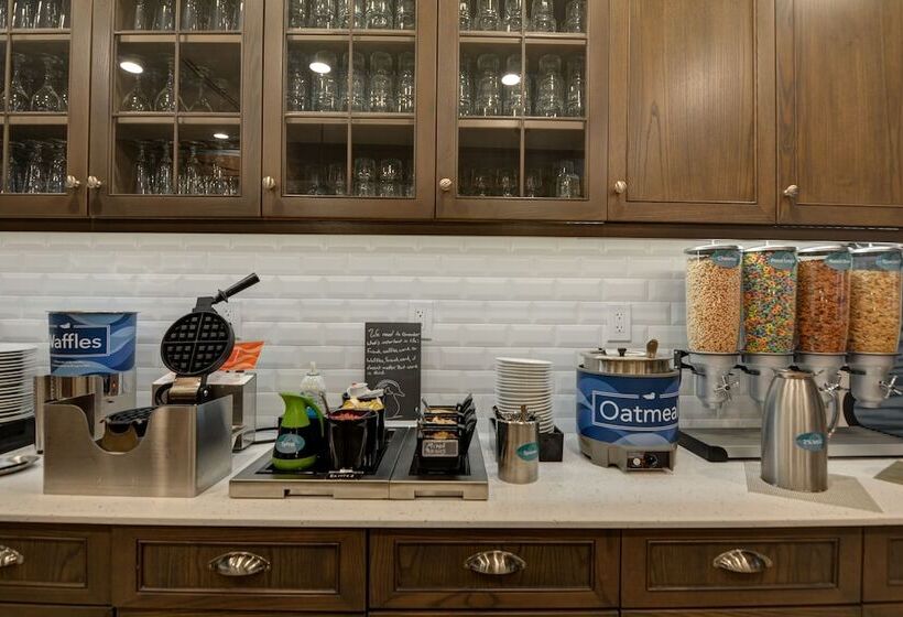 Homewood Suites By Hilton Hadley Amherst