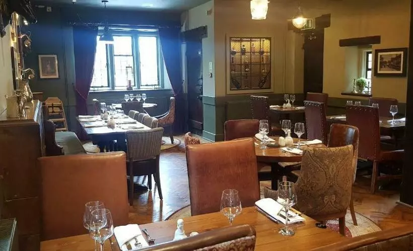 簡易ホテル Kings Arms