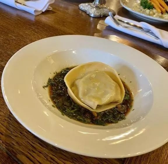 簡易ホテル Kings Arms