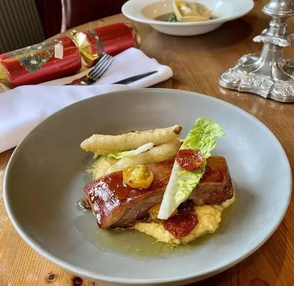 簡易ホテル Kings Arms