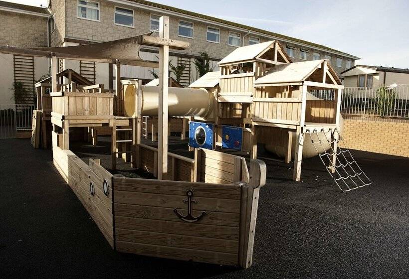 Отель Chesil Vista Holiday Park