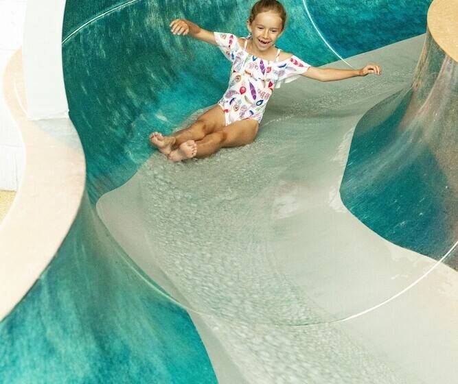 Отель Chesil Vista Holiday Park